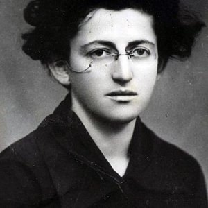 בתיה לישנסקי