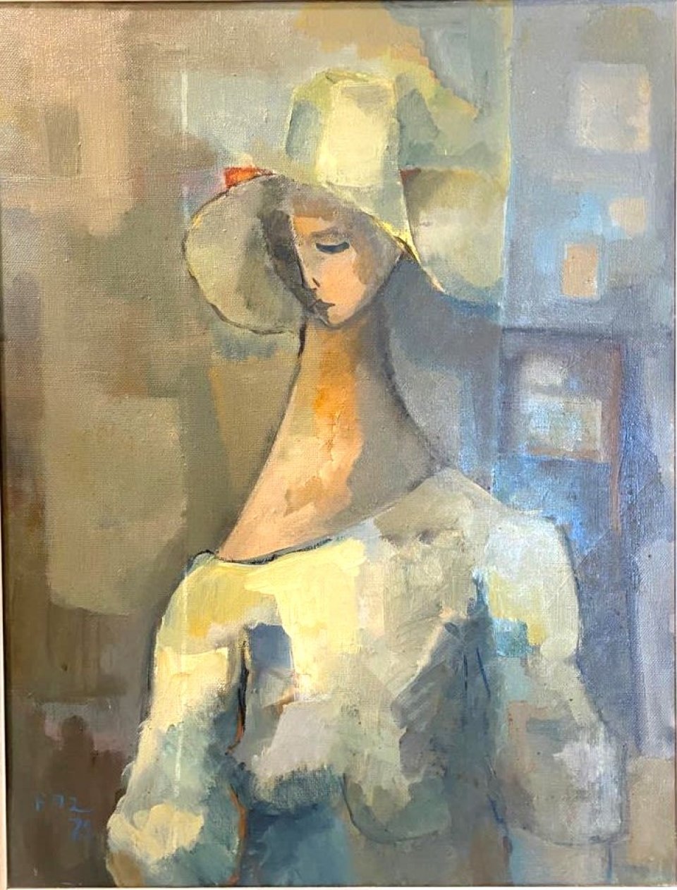 אישה בכובע לבן