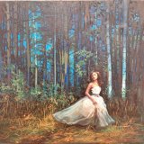אישה ביער